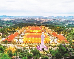 Du Lịch Hà Nội - Đền Cửa Ông - Thiền Viên Giác Tâm - Chùa Ba Vàng 1 Ngày