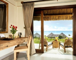 Combo Hà Nội - Quy Nhơn 3N2D: Crown Retreat Quy Nhon Resort 4* + Vé Máy Bay