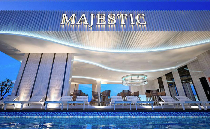 Khách Sạn Majestic Premium Hotel