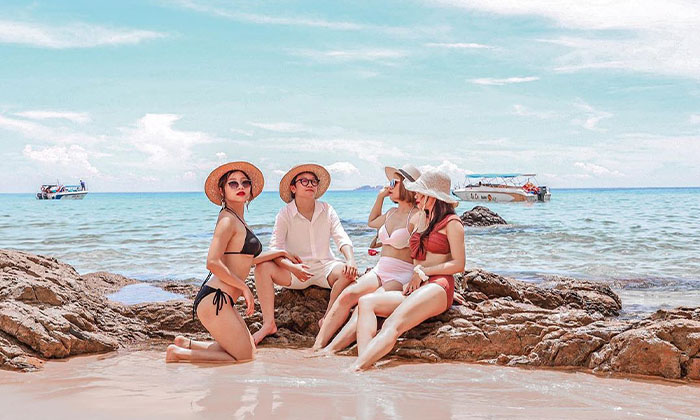 Tắm Biển Quy Nhơn
