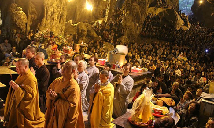 Động Hương Tích