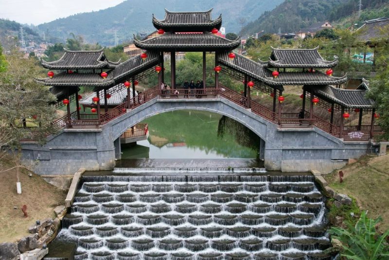 HÀ NỘI - DI LẶC – KIẾN THUỶ - MÔNG TỰ- BÌNH BIÊN 3 NGÀY 3 ĐÊM