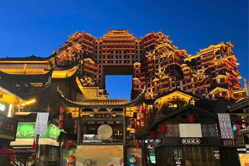 HÀ NỘI – NGHI XƯƠNG – ĐẬP TAM HIỆP - TRƯƠNG GIA GIỚI – THẤT TINH SƠN - PHƯỢNG HOÀNG CỔ TRẤN 5N4D BAY QINGDAO AIRLINES